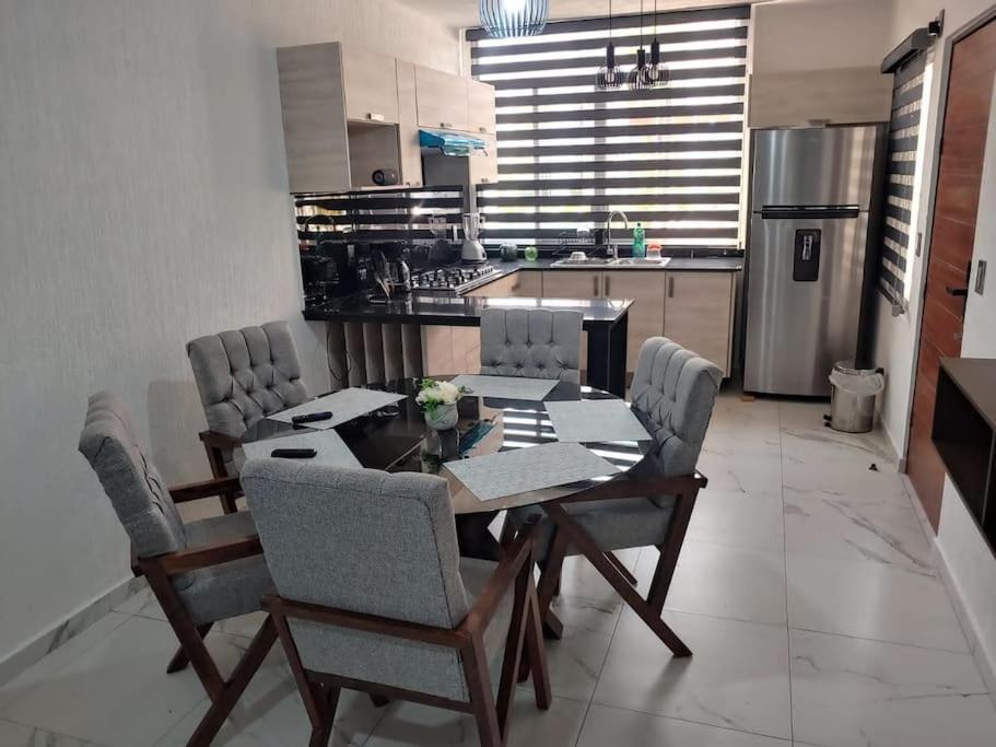 דירות מנסניו Departamento Con Alberca מראה חיצוני תמונה